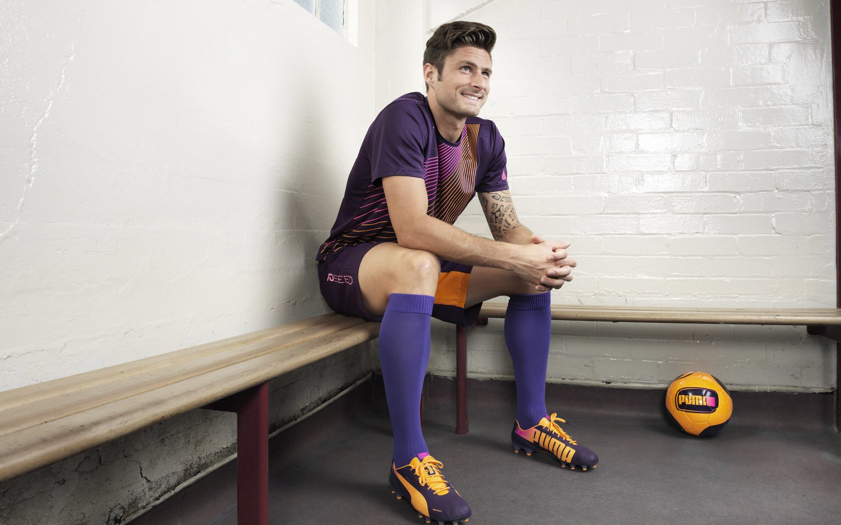 足球联赛裁判新规解读，2020年足球裁判规则